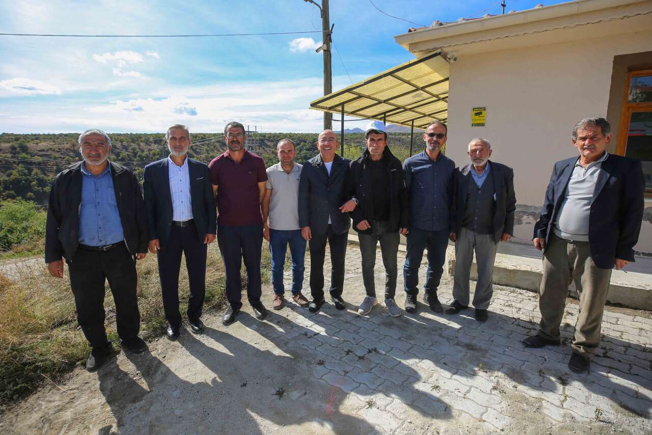 Başkan Kavuş’tan 7 mahalleye çıkarma! Konyalıların taleplerini yerinde dinledi 11